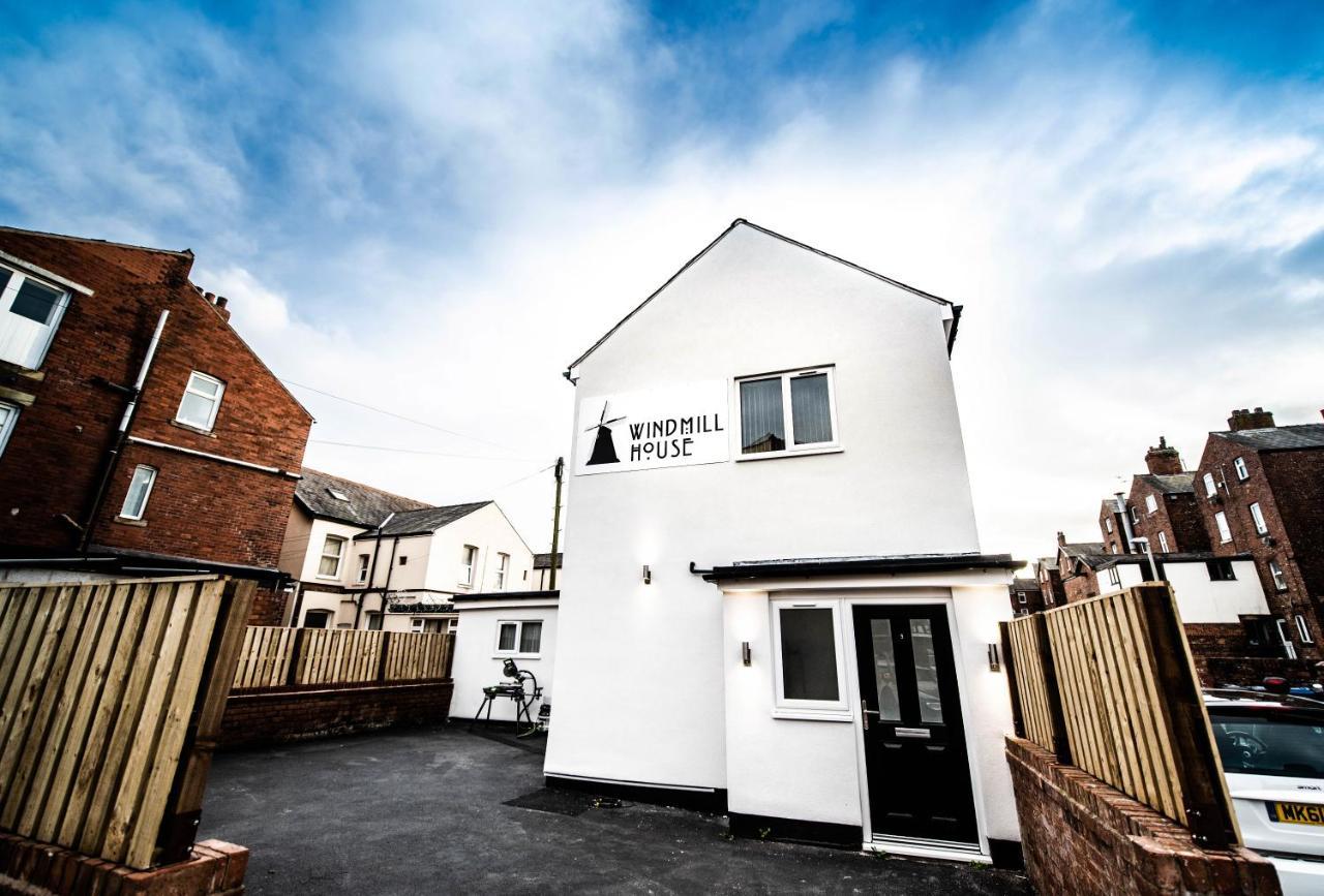 Charles Alexander Short Stay - Windmill House Apartments Lytham St Annes Exterior foto